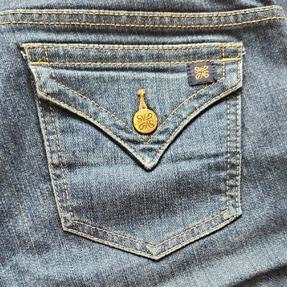 Simply Vera Straight Blue Denim Jeans, Size 4 - Picture 5 of 6